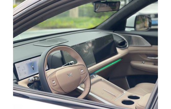 X-Peng G9 EV, 725 Max, 2025, пробіг 9 тисяч км
